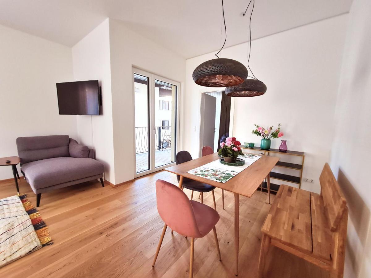 Beim Lanner - Franz Apartment Мондзее Екстериор снимка